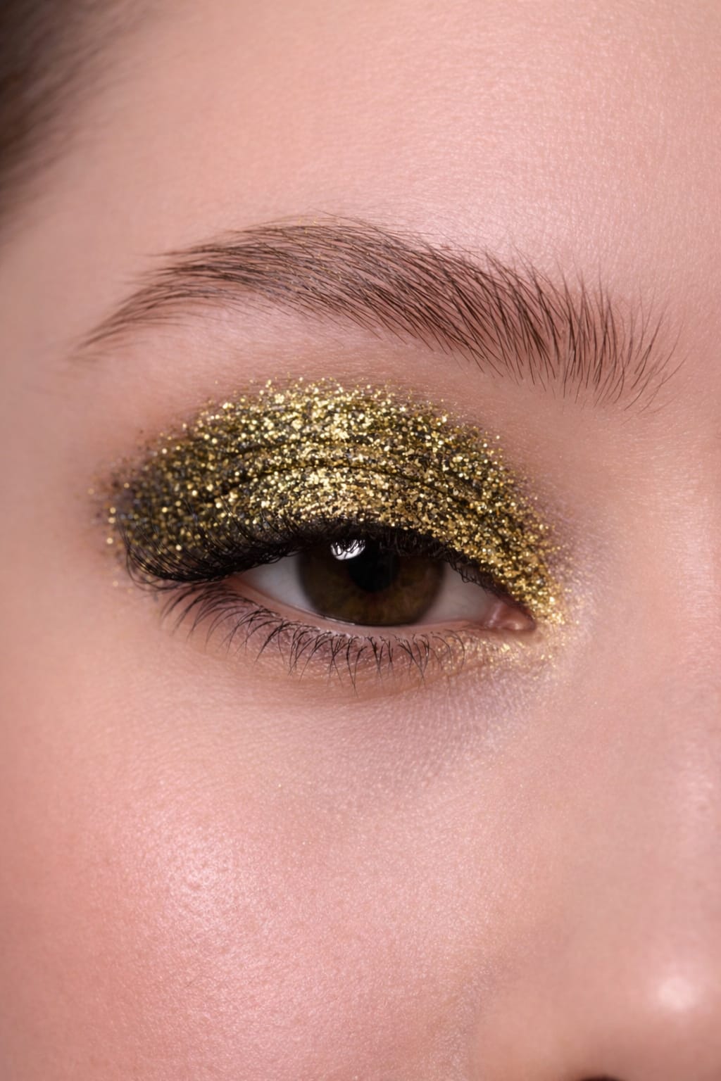 Bombay Vanity Pressed Glitters – Metallic Collection