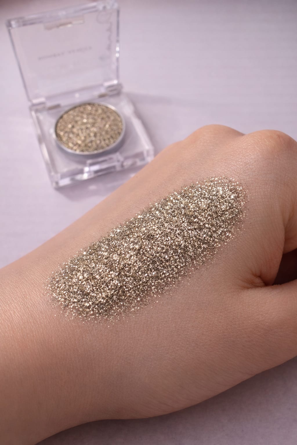 Bombay Vanity Pressed Glitters – Metallic Collection