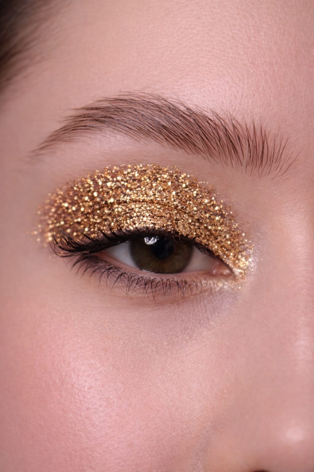 Bombay Vanity Pressed Glitters – Metallic Collection