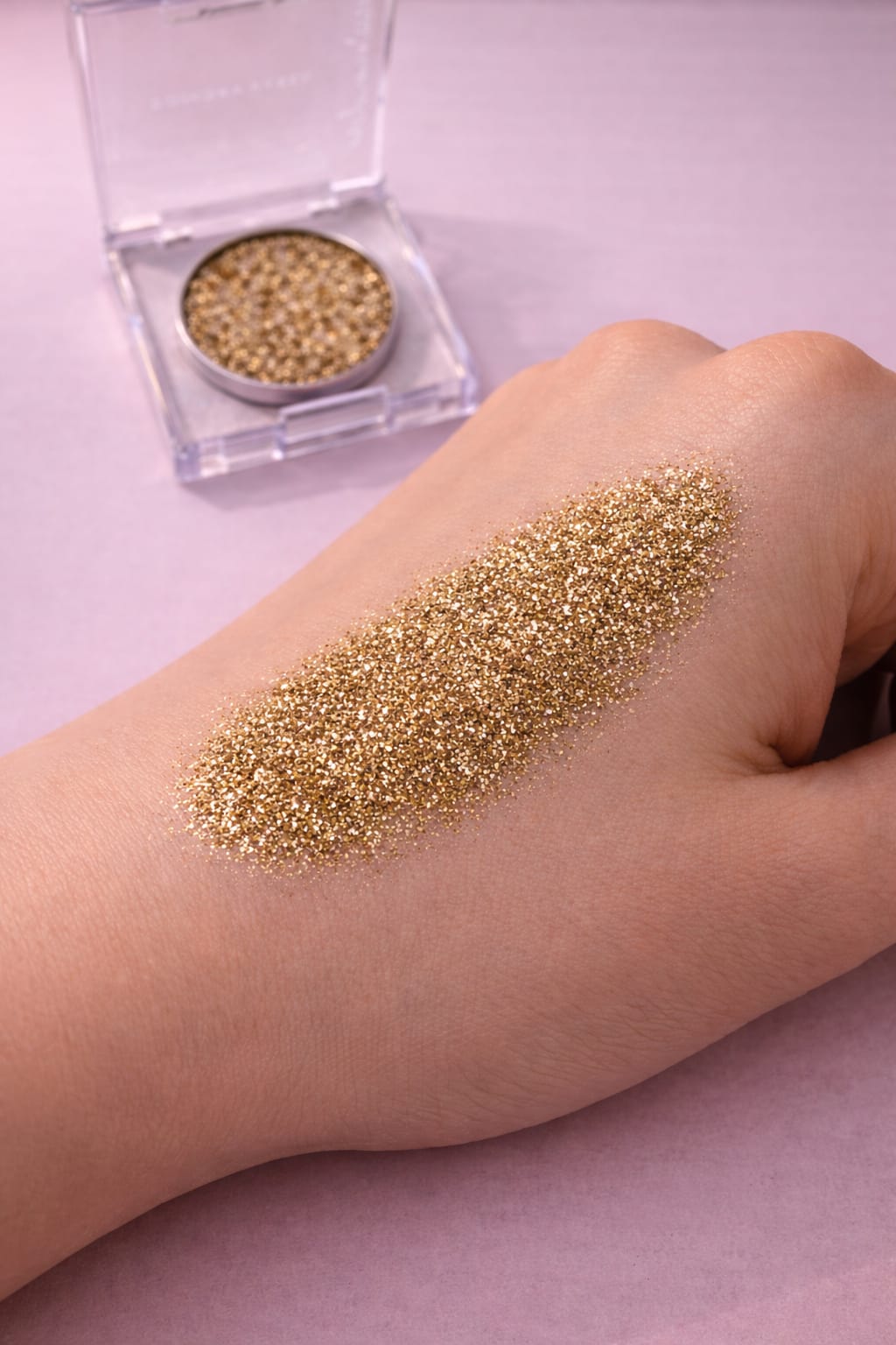 Bombay Vanity Pressed Glitters – Metallic Collection