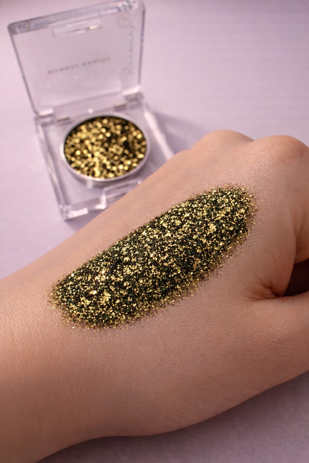 Bombay Vanity Pressed Glitters – Metallic Collection